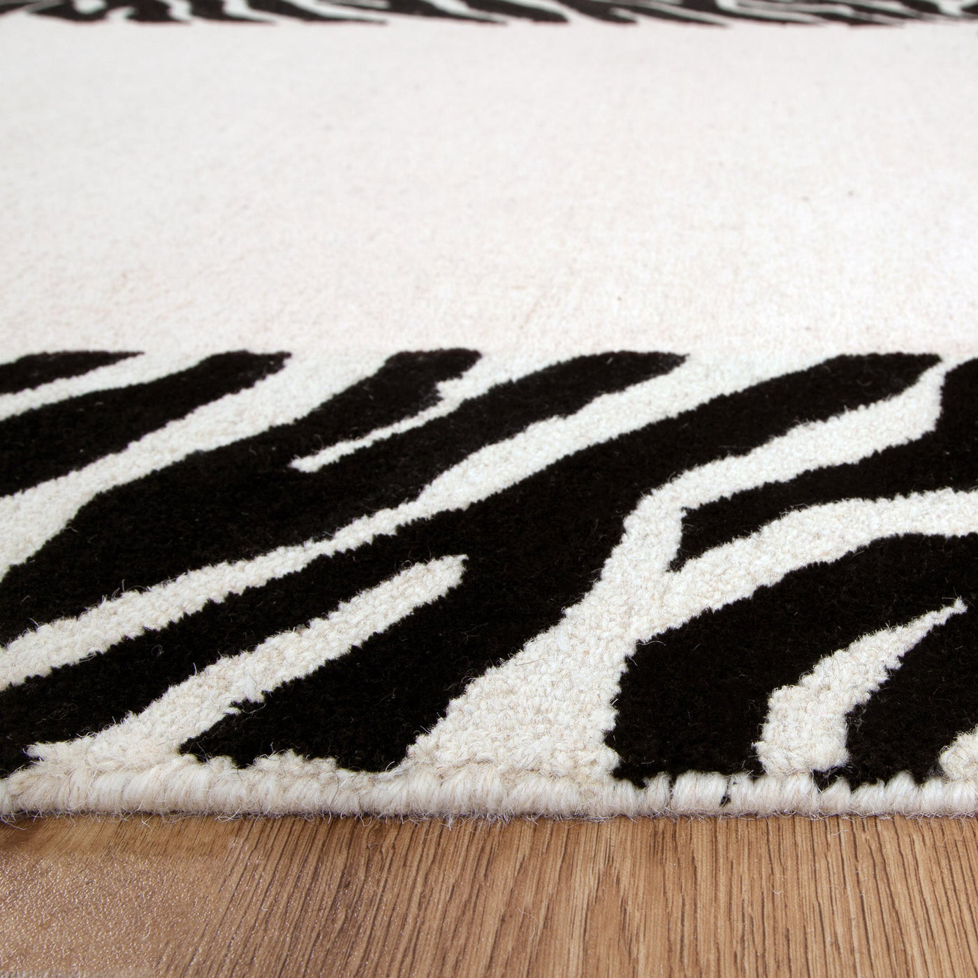 Les Nomades Zanzibar Black & White Wool Rug