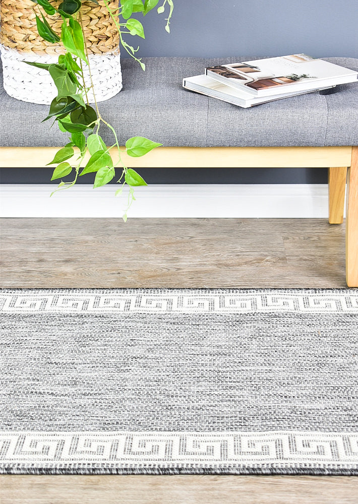 Alaska Light Grey Rug 7781-GU6E