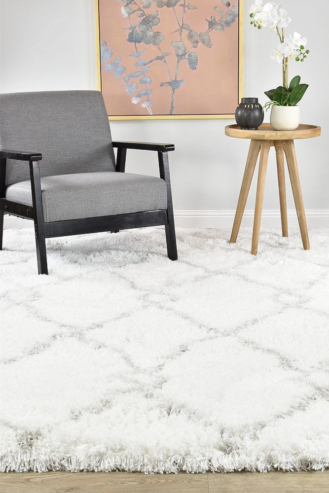 Cobi White Rug 8744A