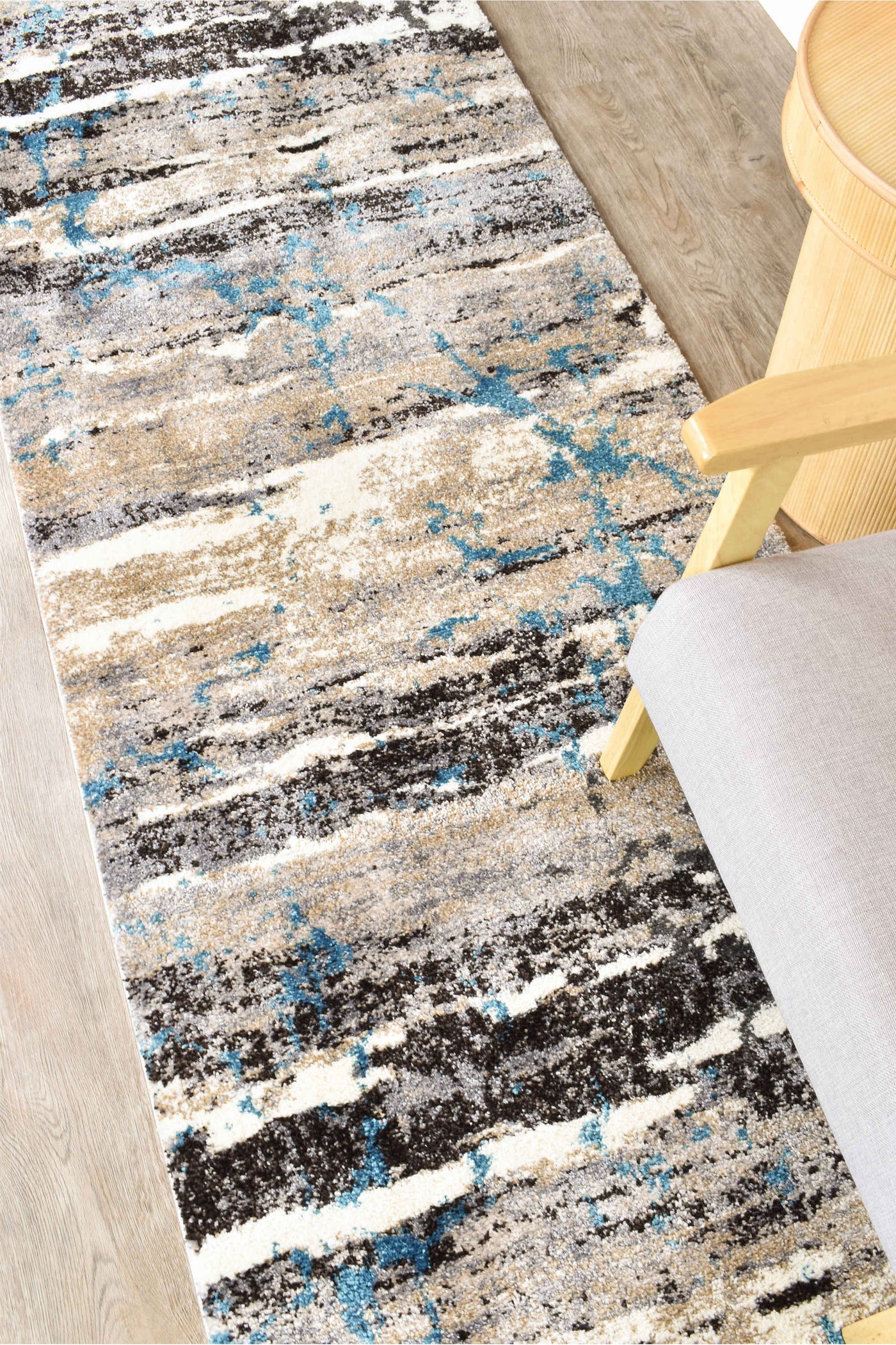 Millard 696 Dark Beige Turquoise Runner