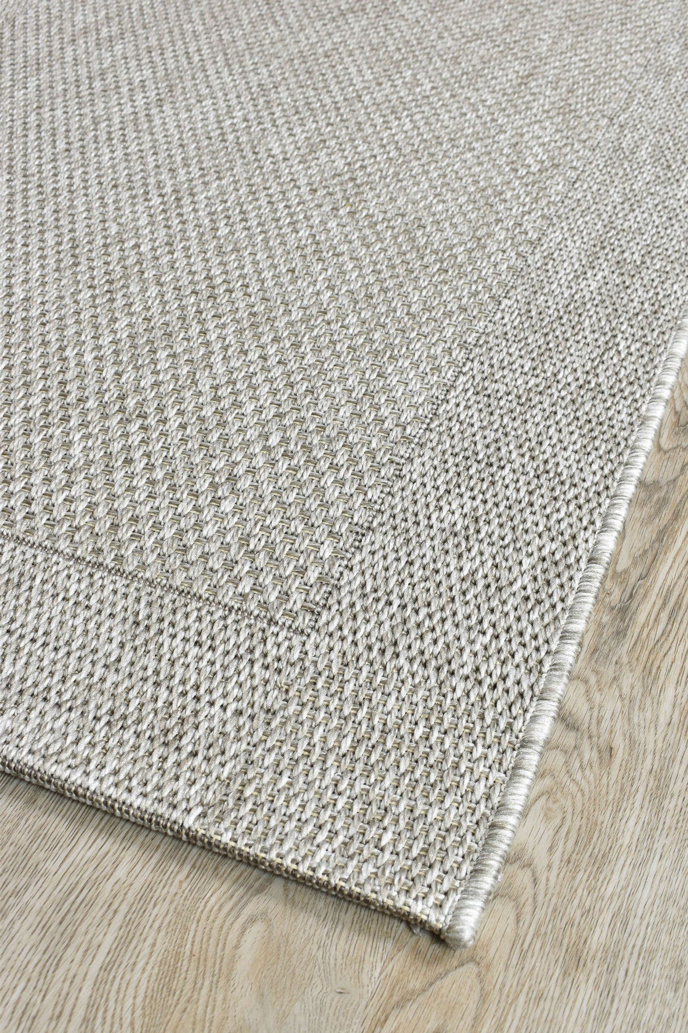 Outdoor Sisal 3900-37 Grey Rug.