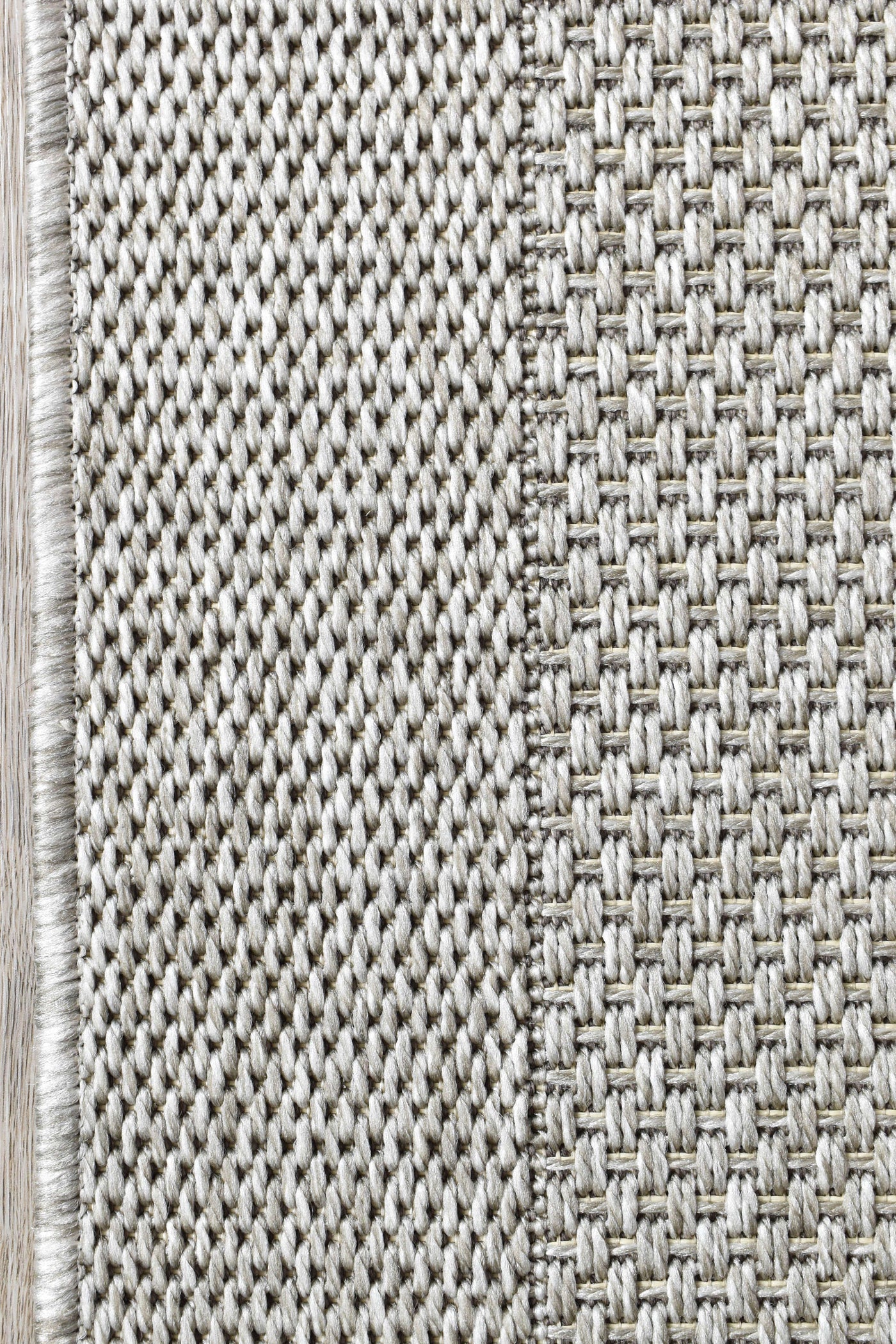 Outdoor Sisal 3900-37 Grey Rug.