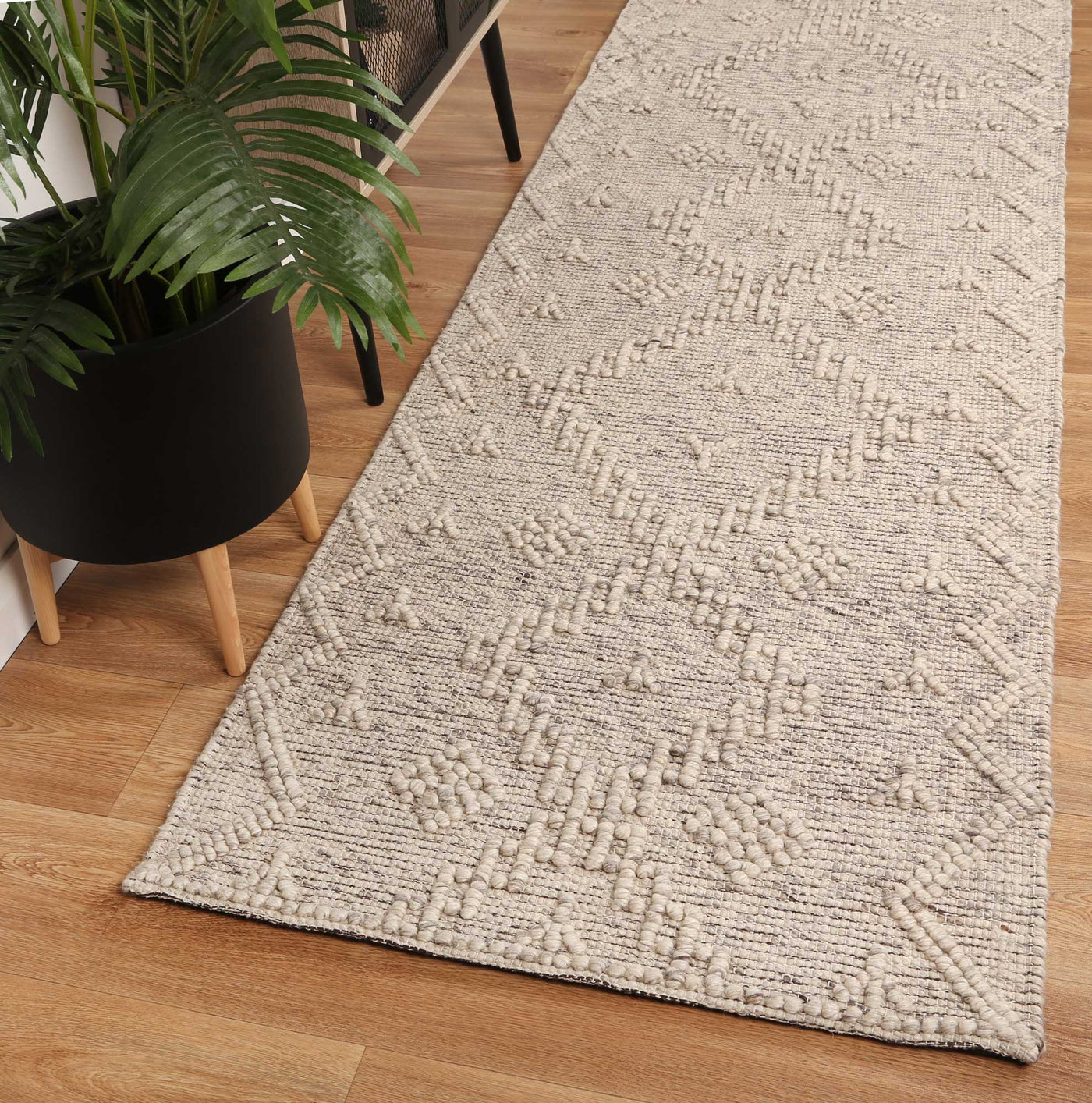 Anjuna Aztec Wool Blend Ash Rug (No Tassel).