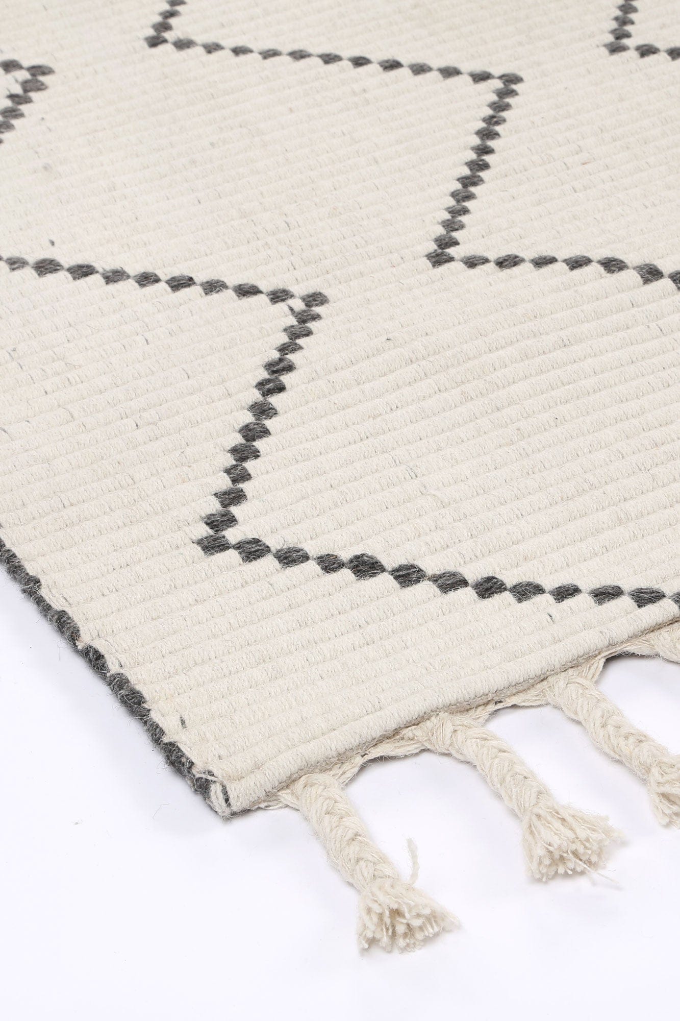 Anjuna Zig-Zag Wool Blend Cream Rug.