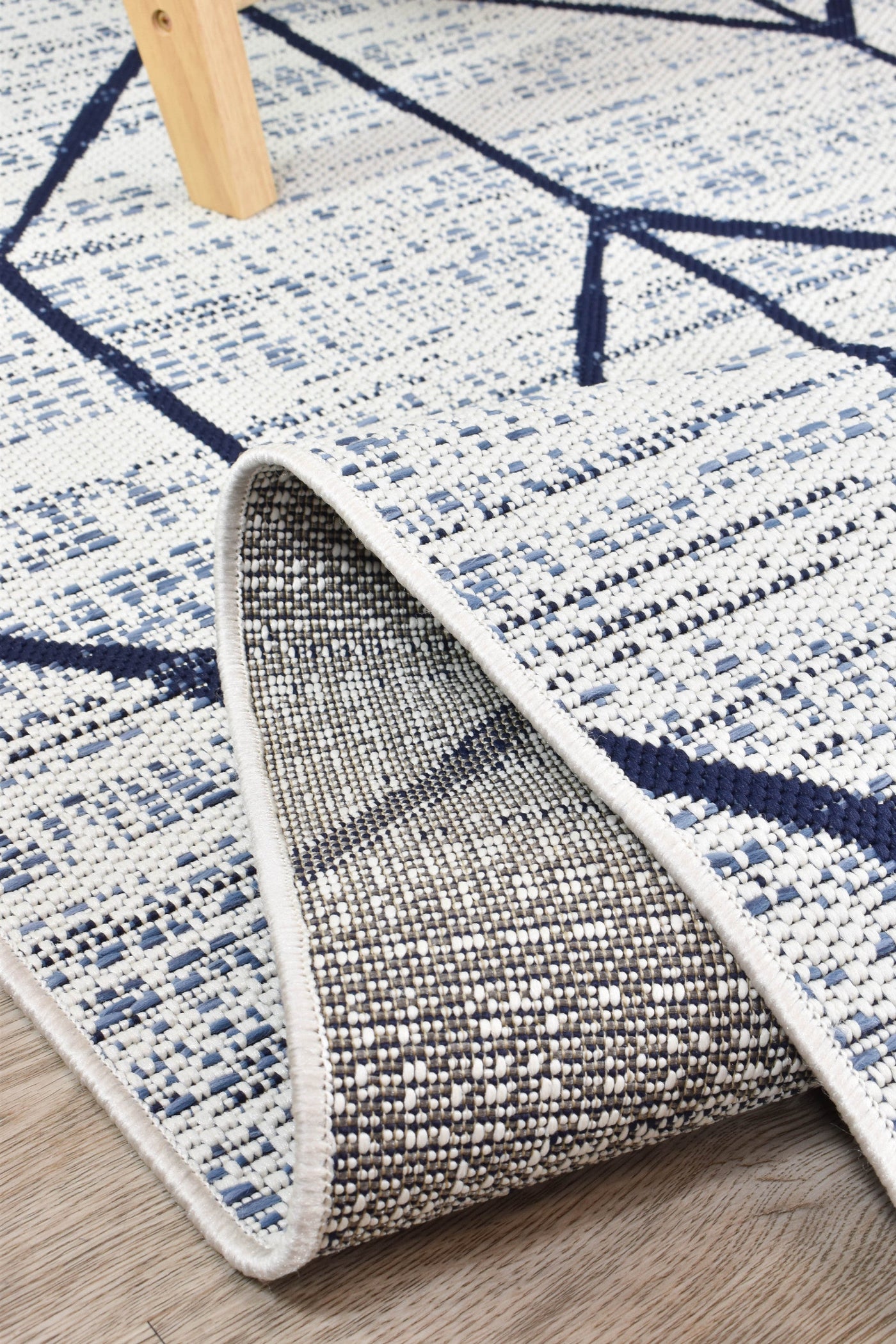 Mirada Cream Blue Rug 47274-306.